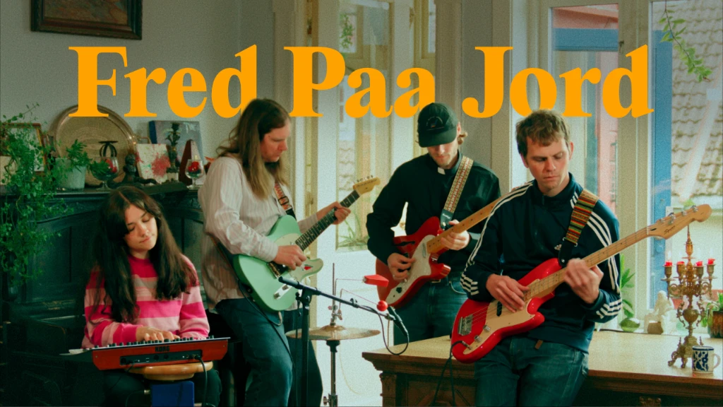 Last inn video: LIVE: Fred Paa Jord - Indigo